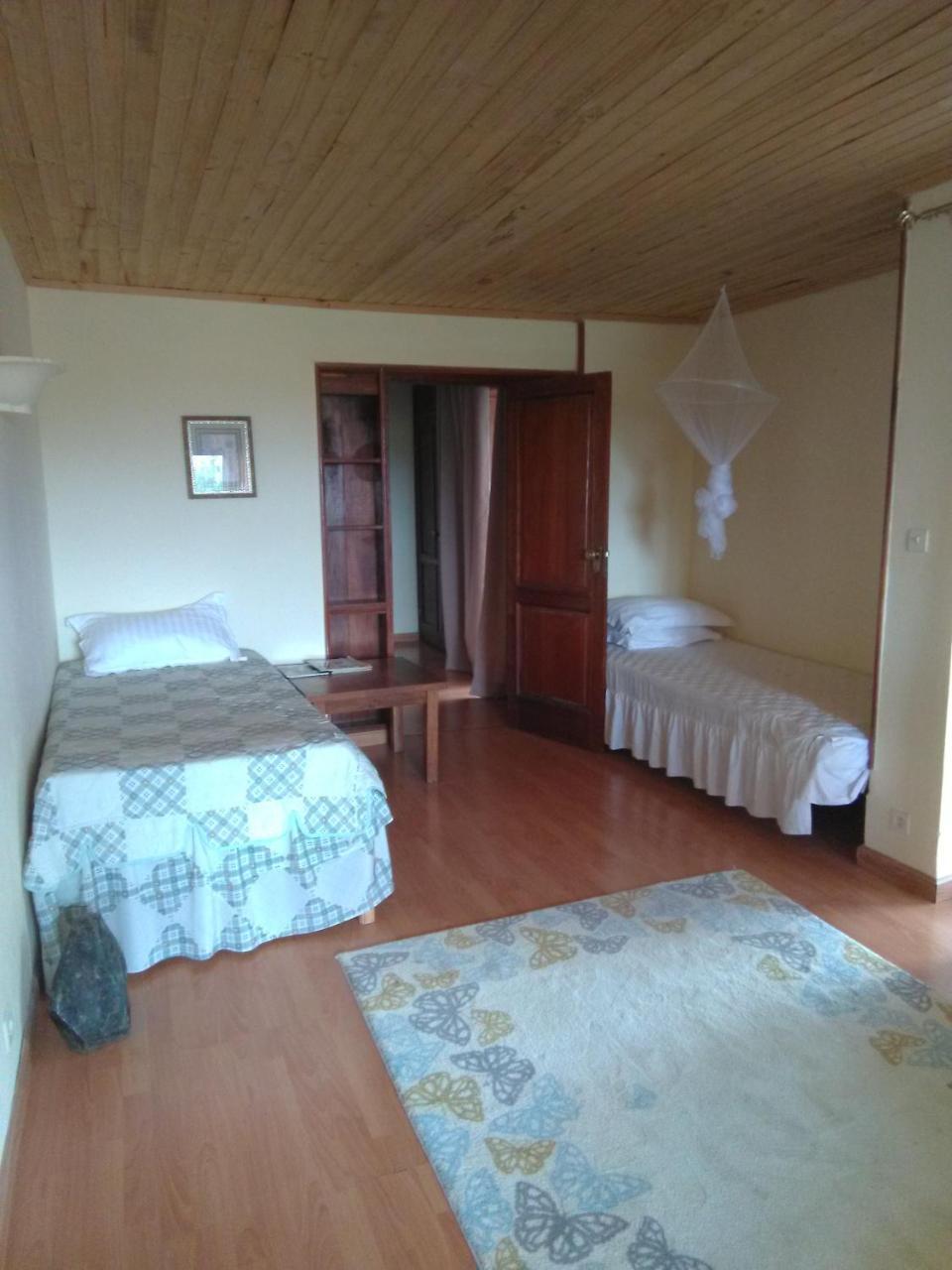 Domaine De L'Ermitage Hotel Mantasoa Bagian luar foto